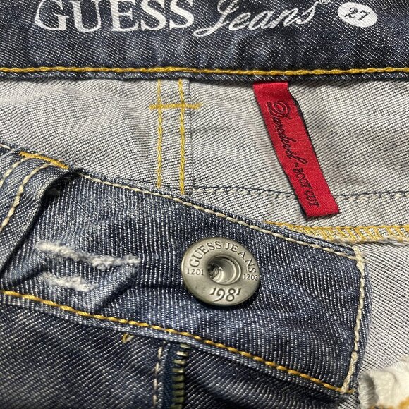 Guess Daredevil Bootcut Jeans Size 27 Dark Wash Distressed - Picture 7 of 7